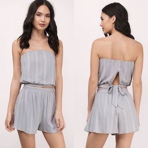 Tobi Flowy Floral Shorts